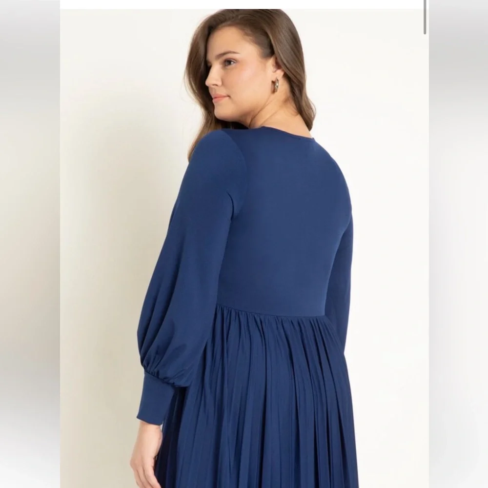 NWOT Eloquii Blue Long Sleeve V-Neck Sundress SZ 20 - Picture 2 of 4